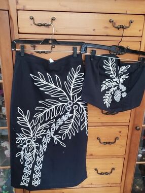 Anthropologie Black Pencil Skirt Set with White Botanical Embroidery